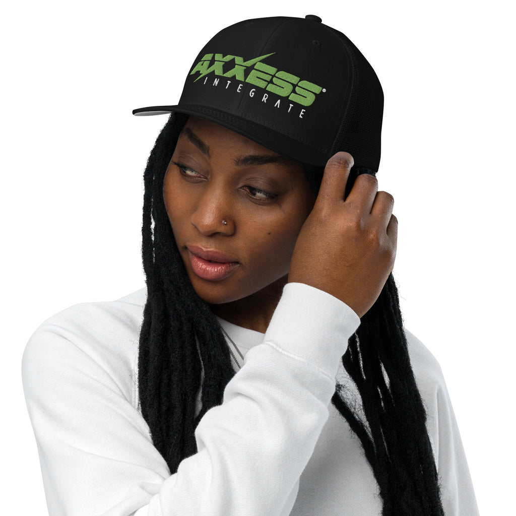 AXXESS-Closed-back trucker cap