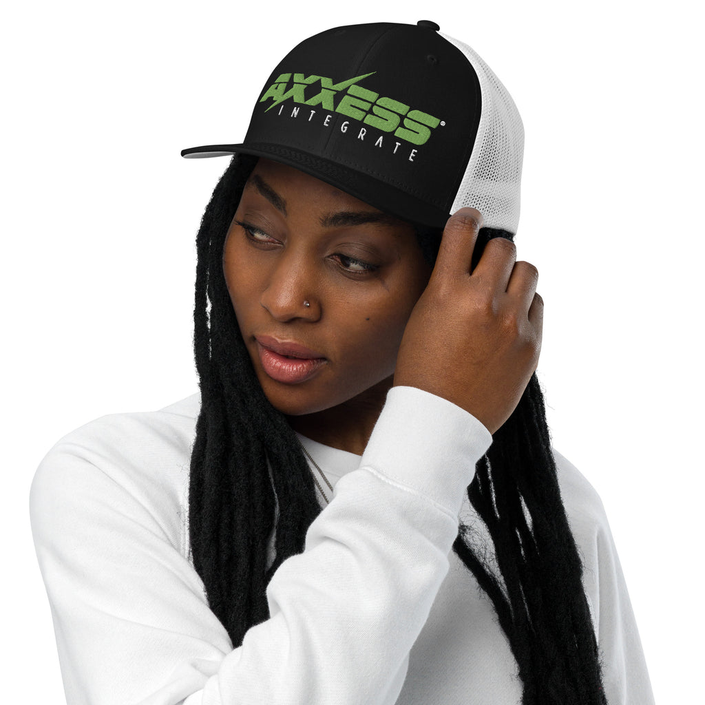 AXXESS-Closed-back trucker cap