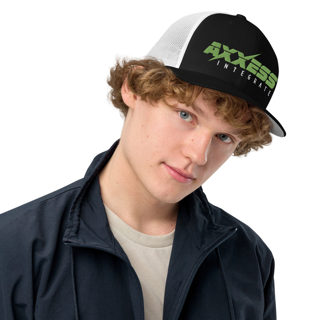 AXXESS-Closed-back trucker cap