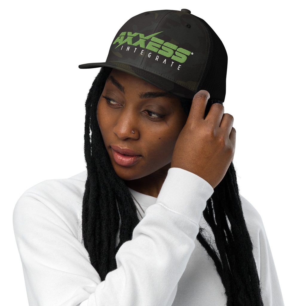 AXXESS-Closed-back trucker cap