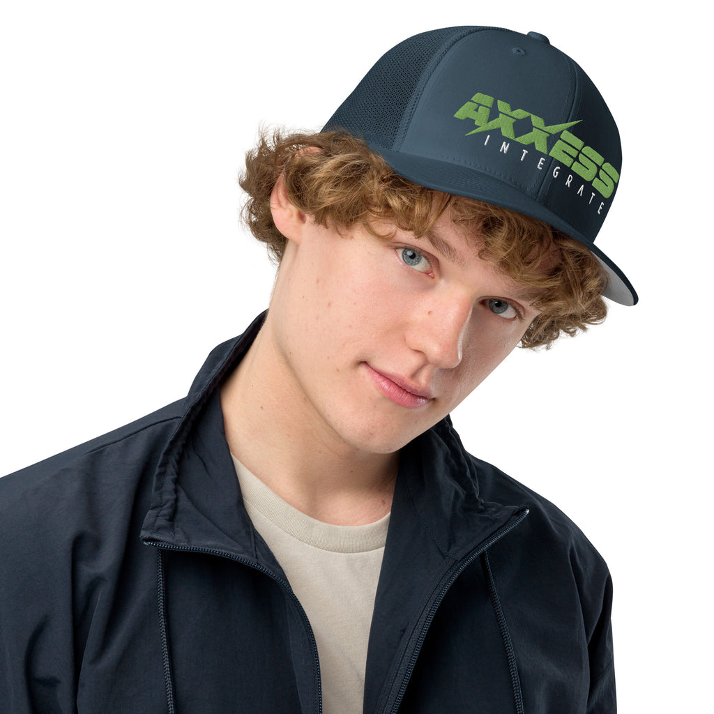 AXXESS-Closed-back trucker cap